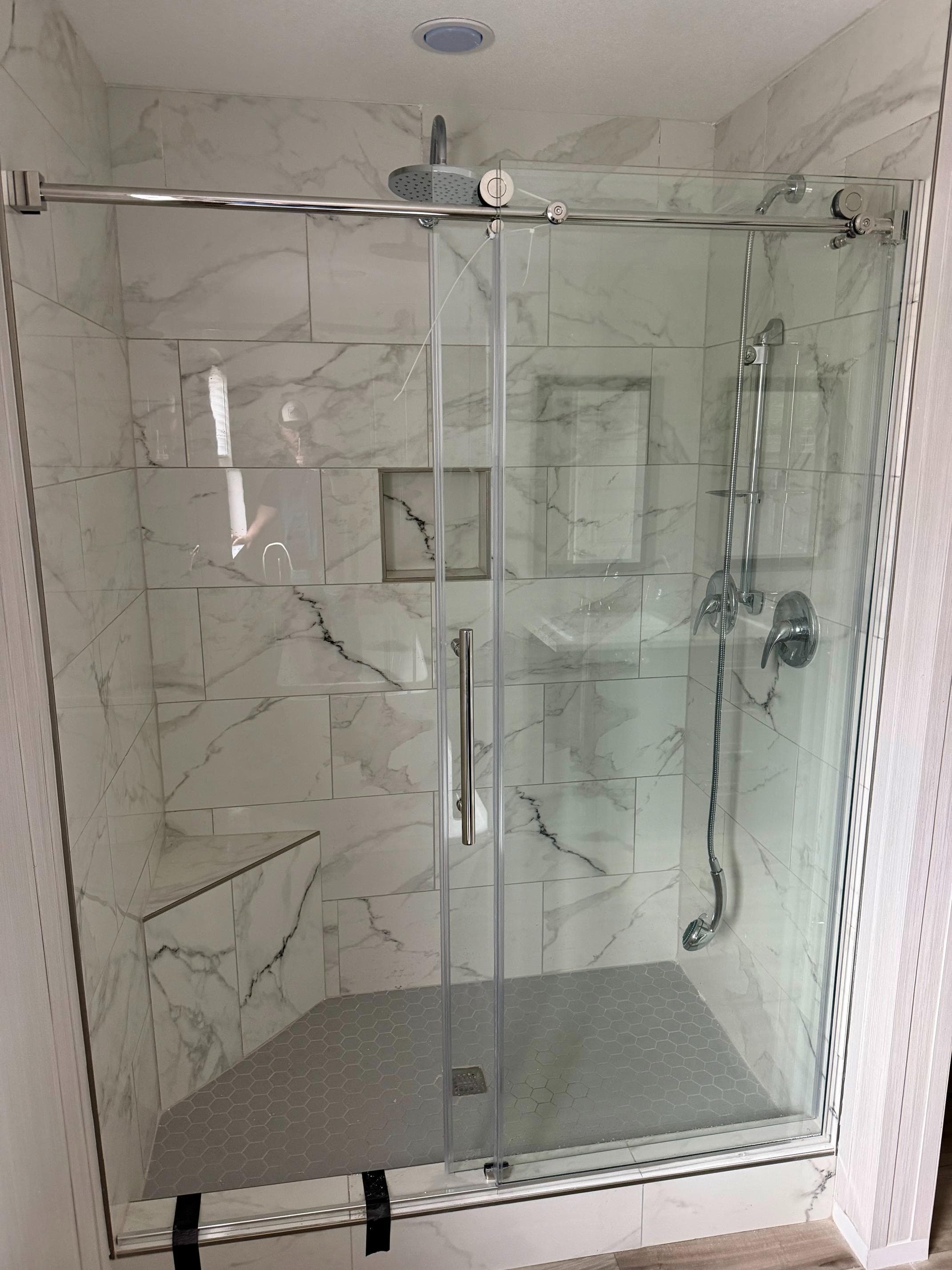 The andrew 80 bathroom home features