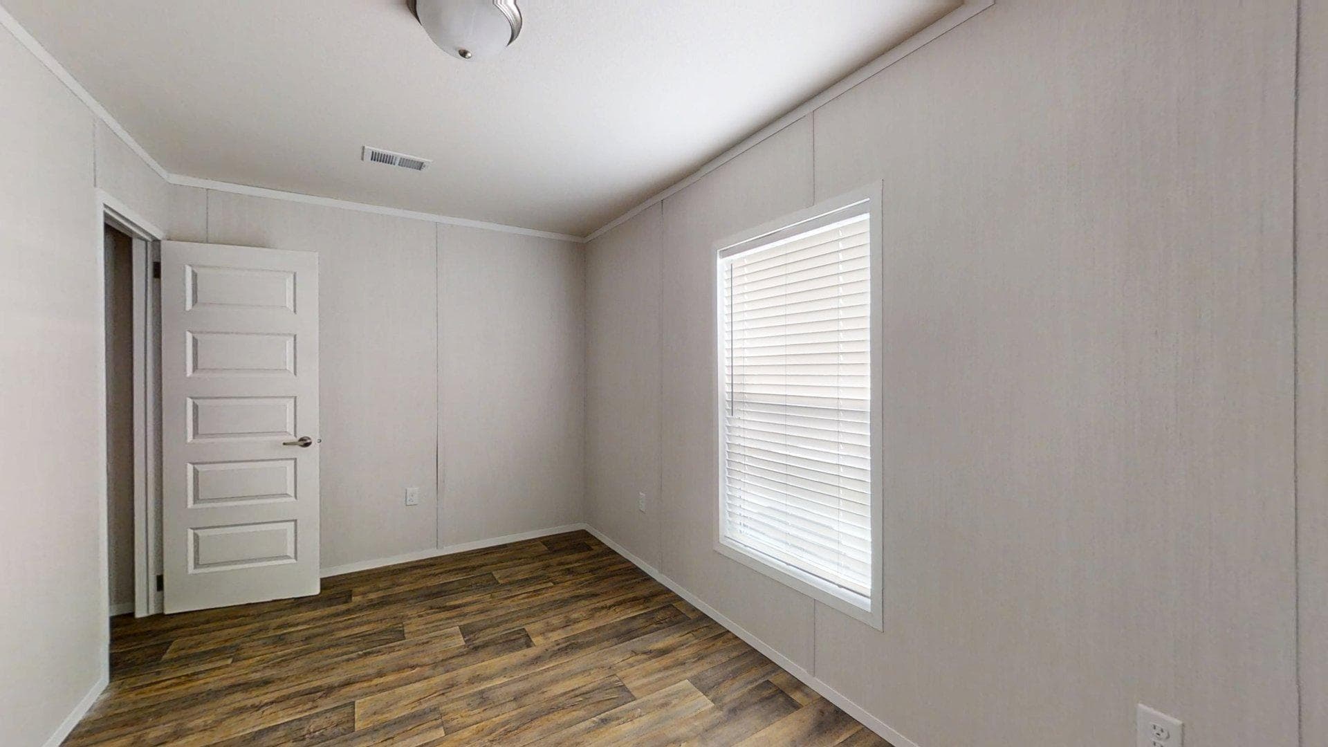 The matthew bedroom home features