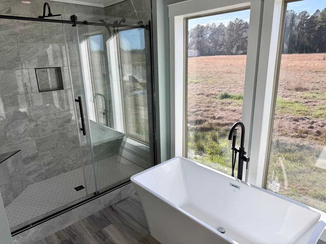 The king david 80 bathroom home features