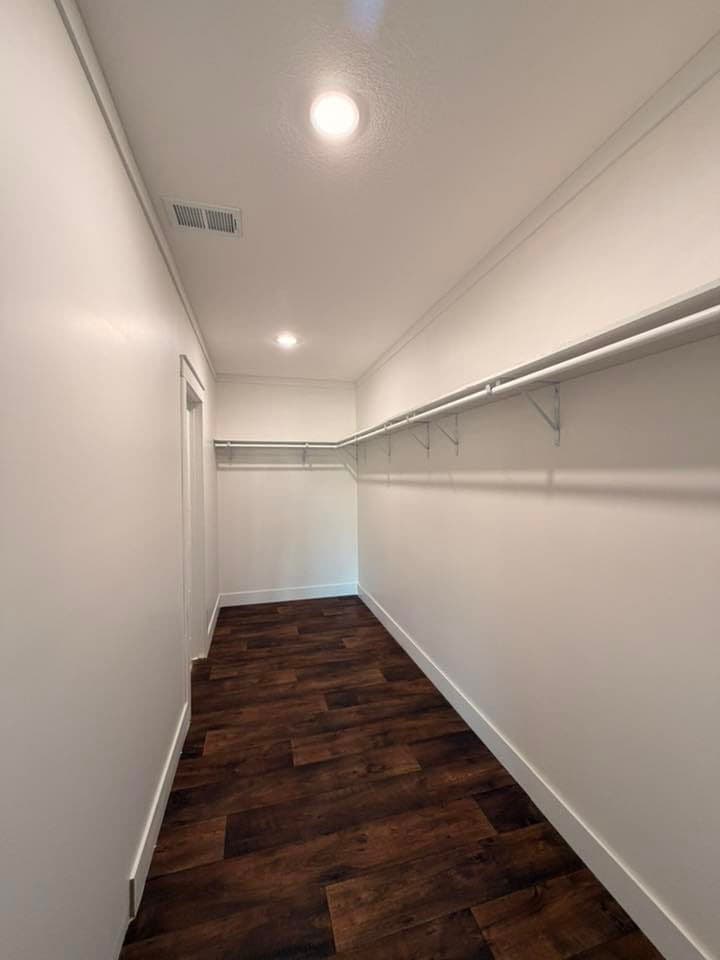 The king david 64 interior home features