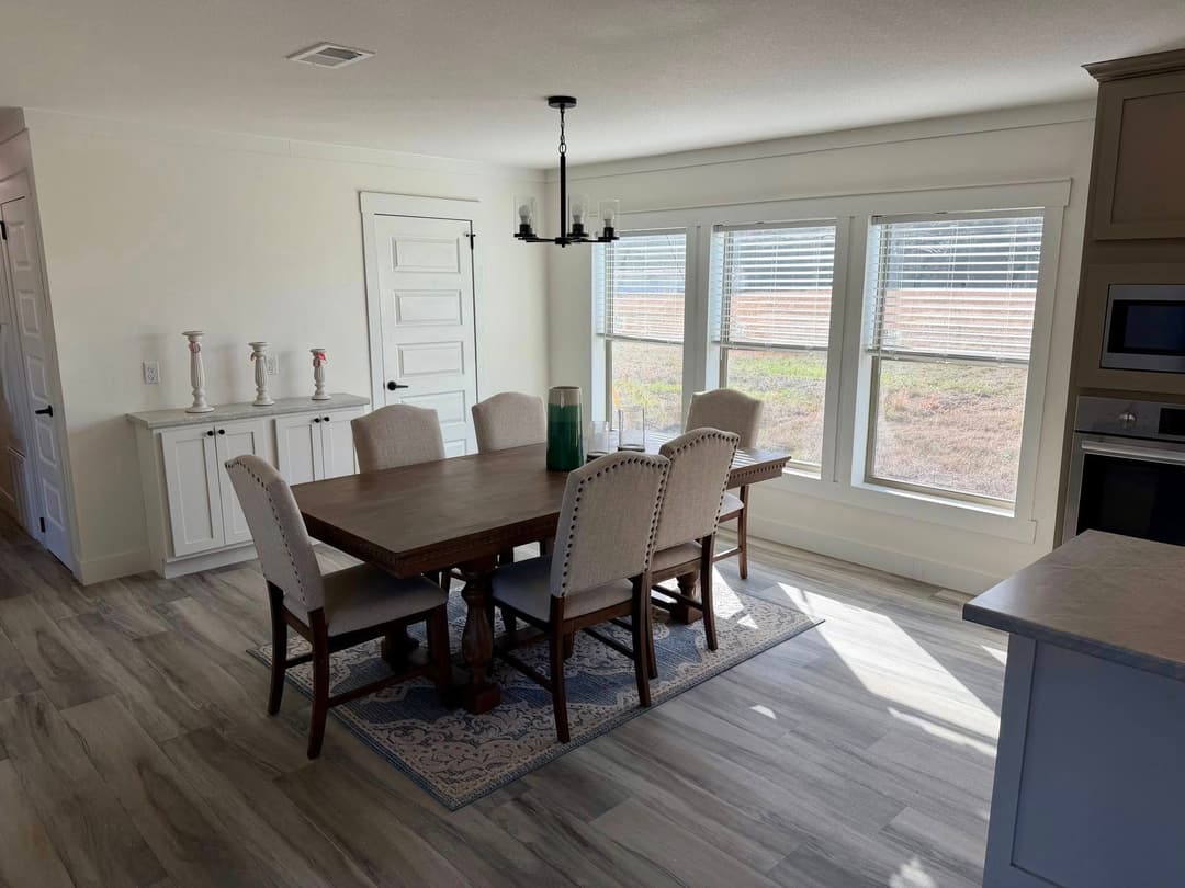 The king david 80 interior home features